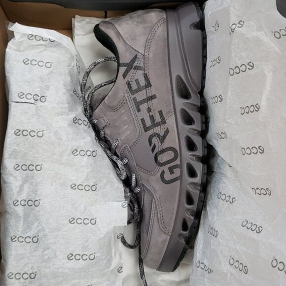 Ecco Multi-Vent GTX Sneakers - Picture 9 of 9